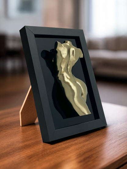 Kobieca sylwetka 3D w ramie - nowoczesna dekoracja ścienna do sypialni