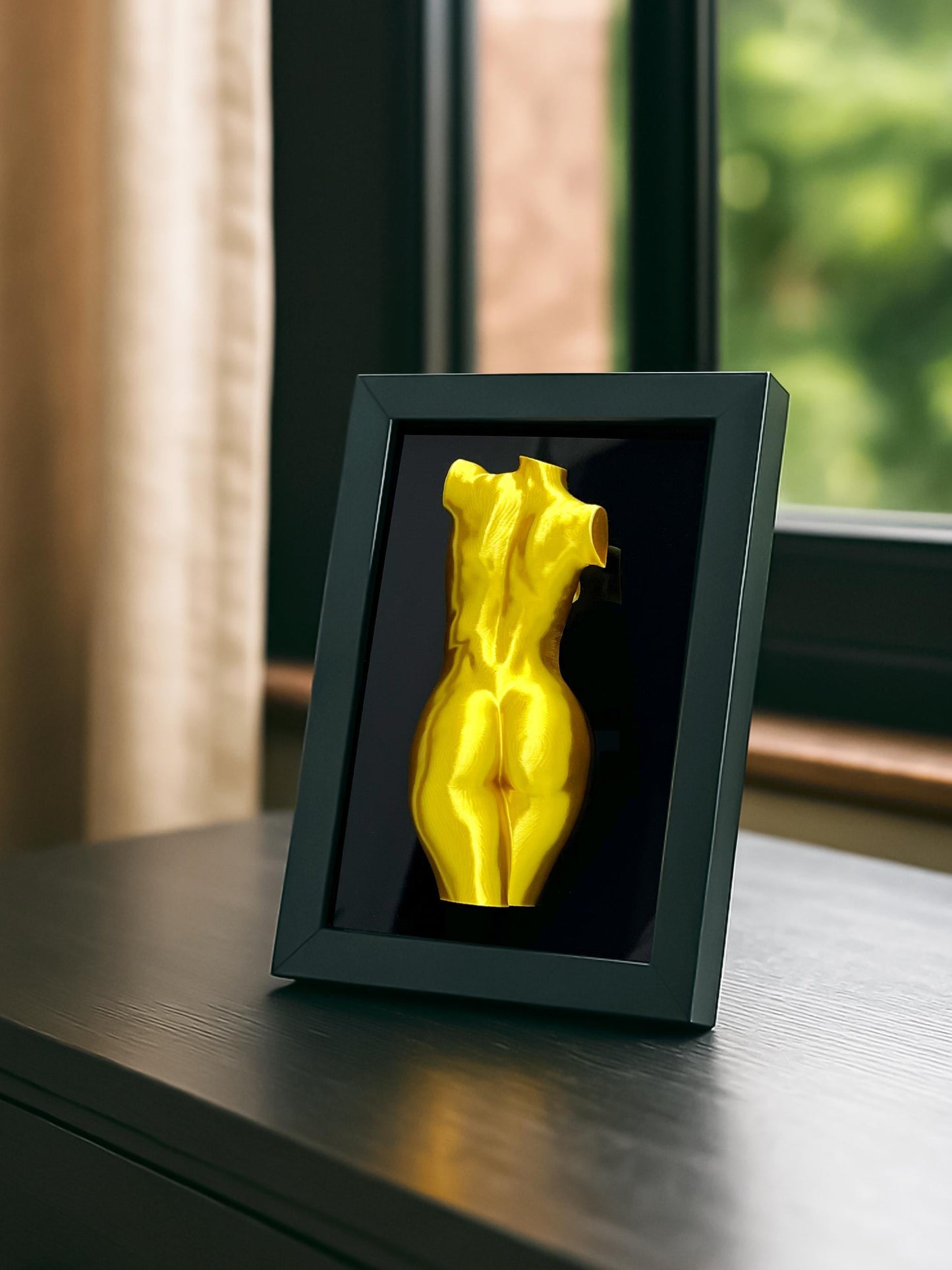 3D Frauenkörper-Wandkunst im Rahmen – moderne Akt-Skulptur fürs Schlafzimmer
